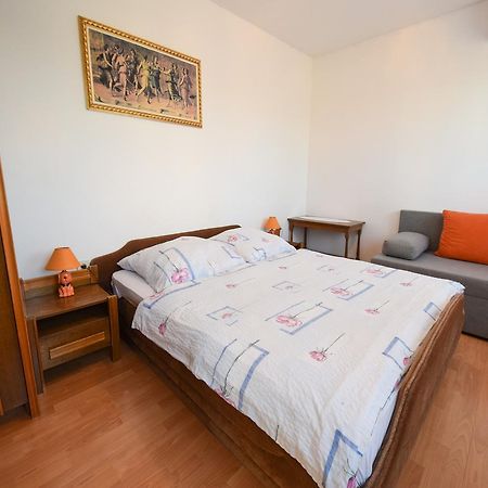 Apartment Toni Malinska Zewnętrze zdjęcie